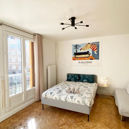 Paris: Agreable Chambre D'Un Grand Artiste Lejlighed Eksteriør billede